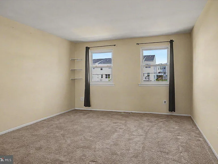 2282 Suzann Dr — Photo 21