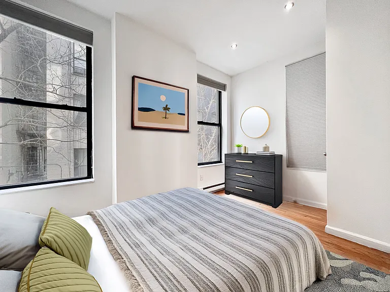 241 W 109th St #1B — Photo 4