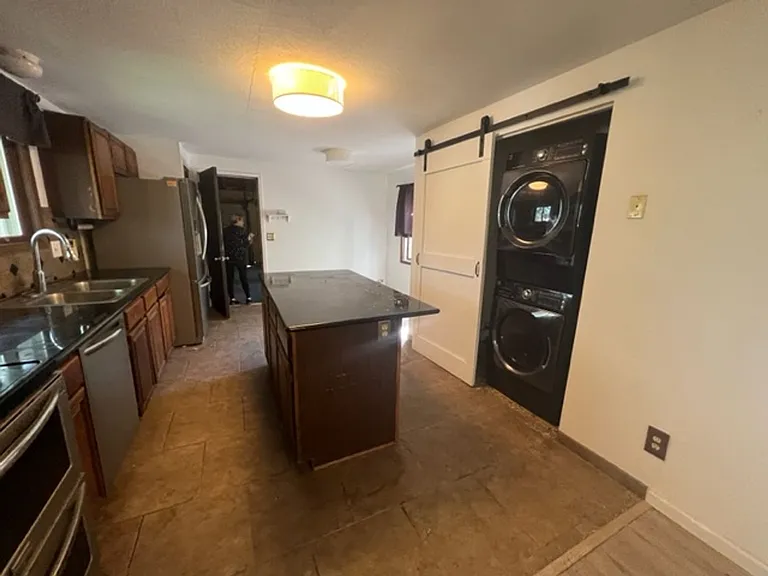 600 Bogue St — Photo 5