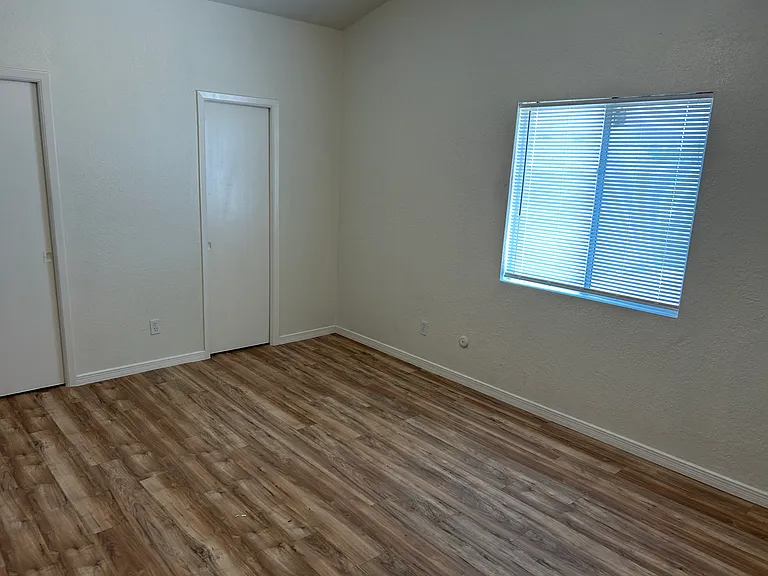 6644 Mariposa Dr — Photo 24