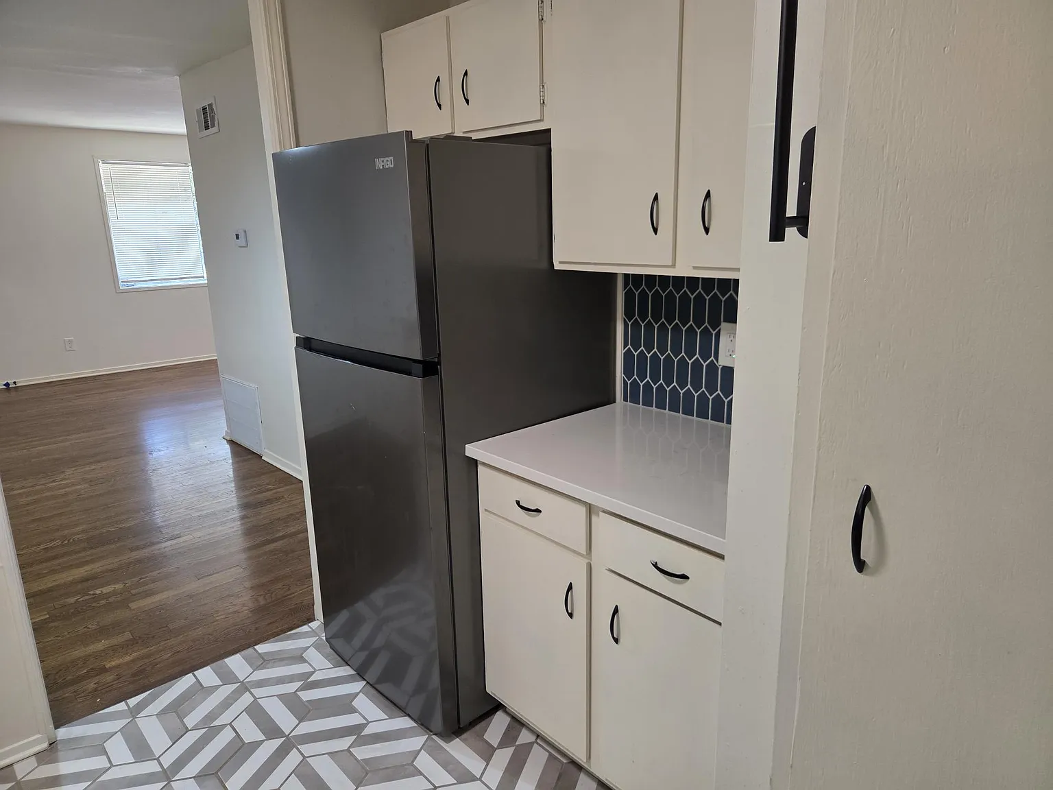 1 bed, 725 sqft, $850 — Photo 1