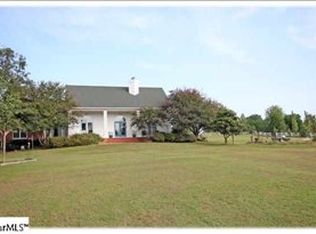 305 Bruce Farm Cir, Simpsonville, SC 29681