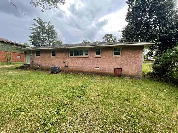 4th image of 2314 Norwood Blvd