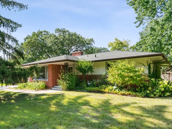 147 Craig Way NE, Fridley, MN 55432