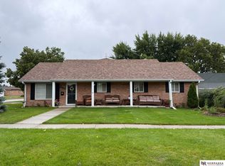 240 W 3rd St, Valentine, NE 69201
