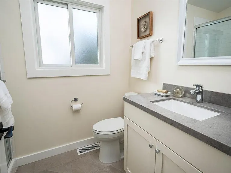 60 Marina Court Dr — Photo 24