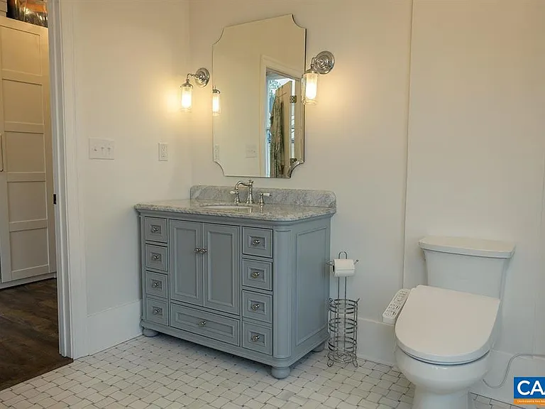 409 Park St — Photo 19
