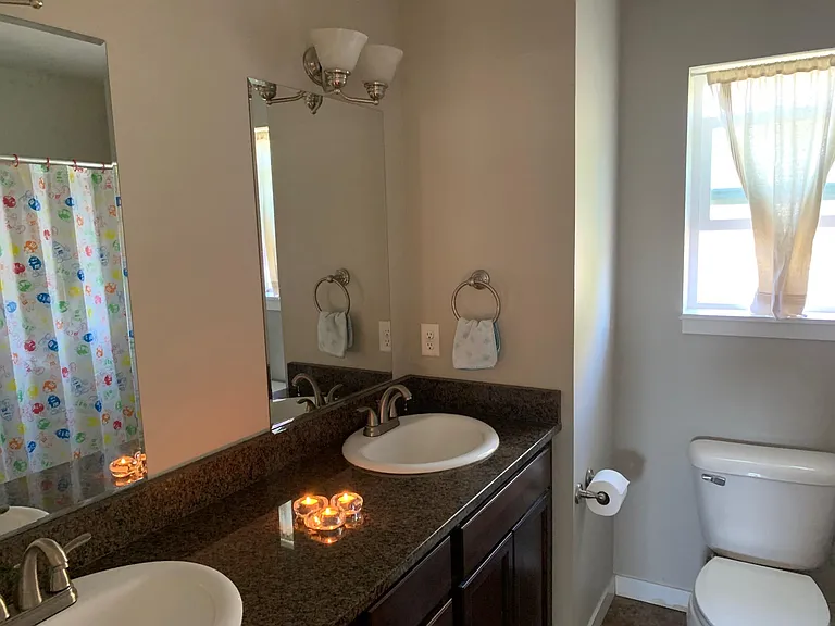 1419 Texas St — Photo 12