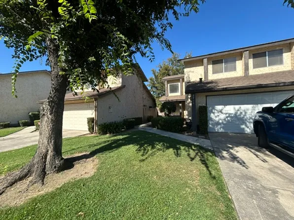 2411 N Bradley St, Visalia, CA 93292