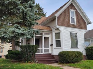 924 Hagerer St, Racine, WI 53402