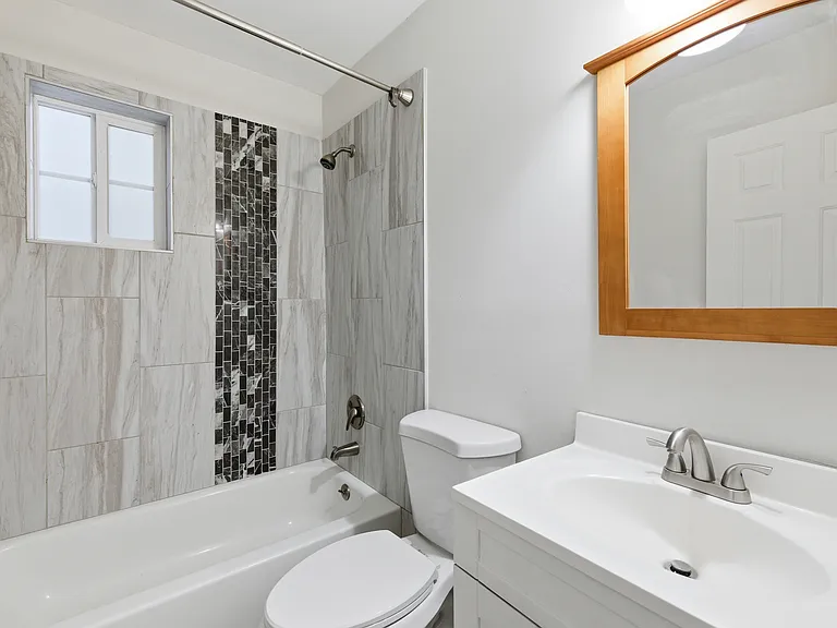 1901 N 48th Pl — Photo 18