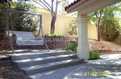 4th image of 1140 Scenic Crest Dr