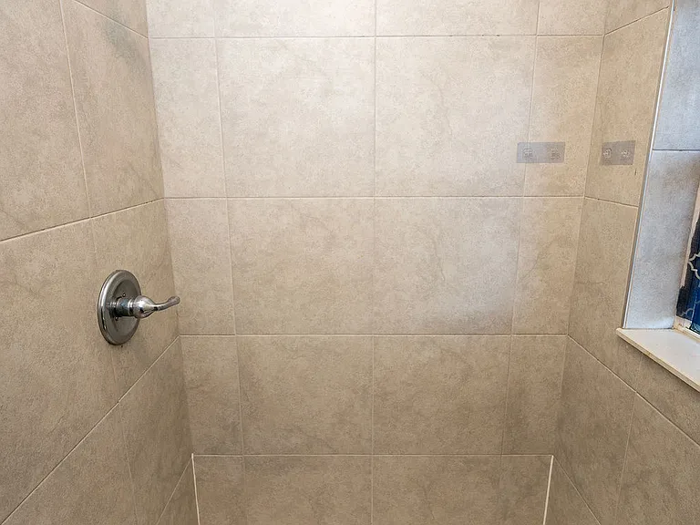 306 Taylor Ave #B — Photo 8