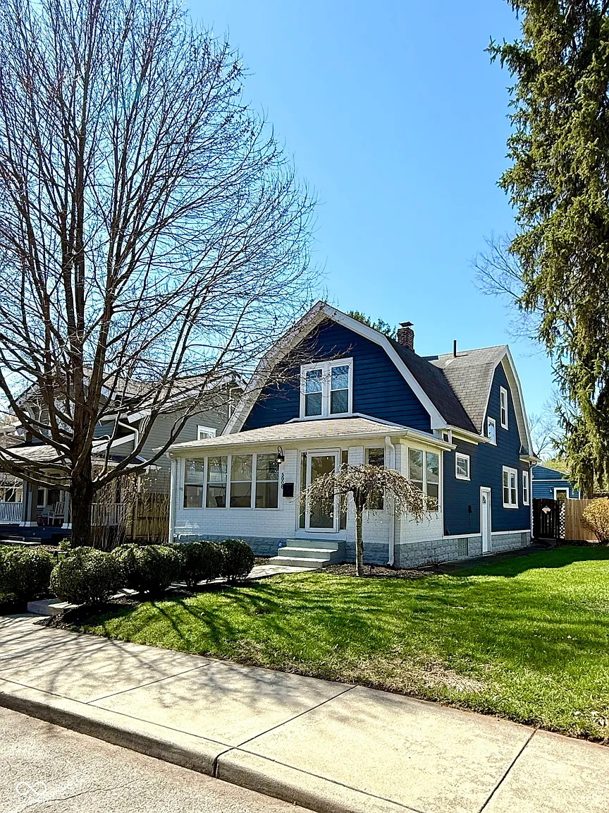 5008 Broadway St photo 1