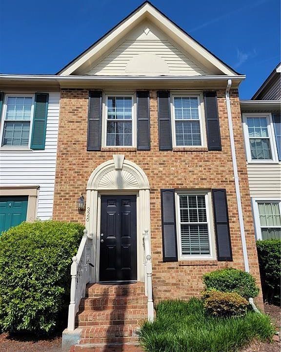 1st image of 305 Green St #326