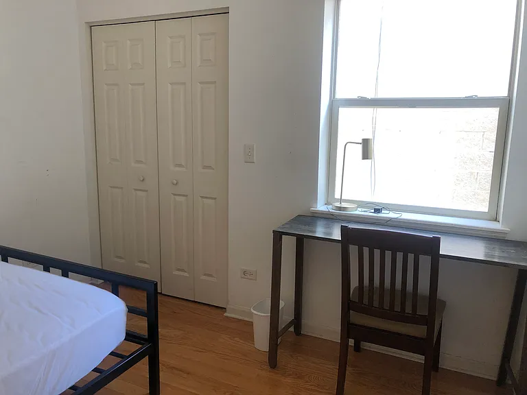 Bedroom (share a bathroom with another person)