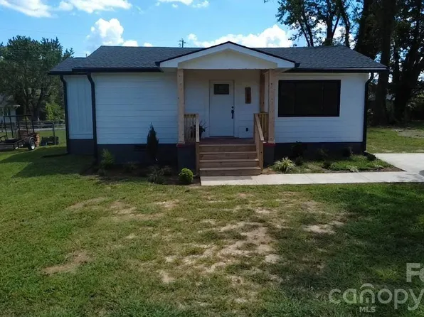 108 Maplewood Knoll Dr #14, East Flat Rock, NC 28726