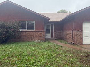 541-563 Scott St, Carthage, MO 64836