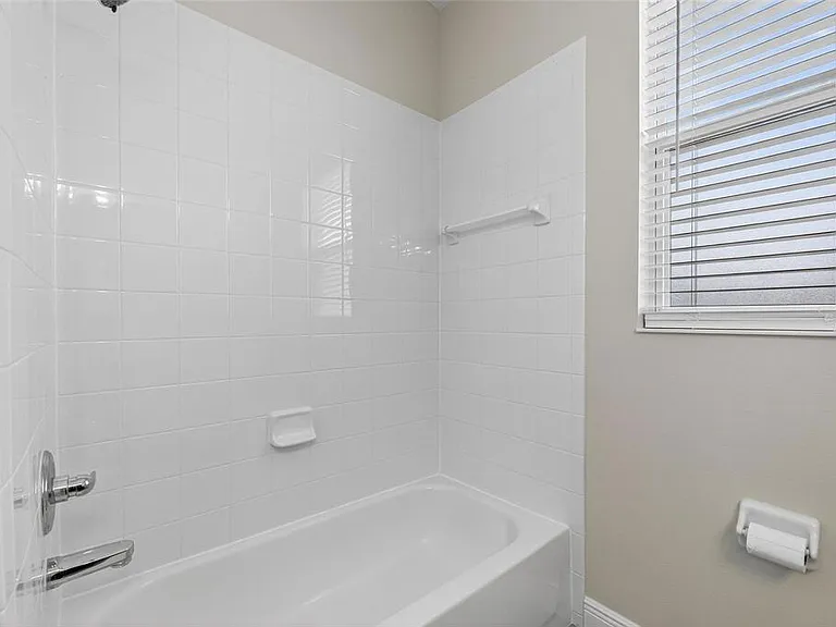 1103 Villeroy Dr — Photo 14