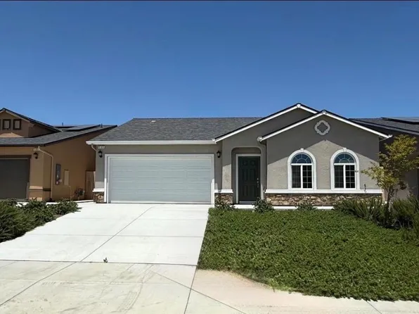 1105 E Orange St, Avenal, CA 93204