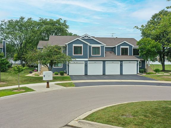 3rd image of 922 Brunswick Cir #272B