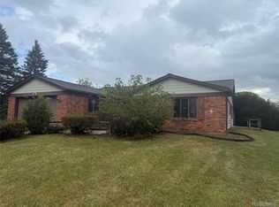 15505 Hoeft Rd, Van Buren Township, MI 48111