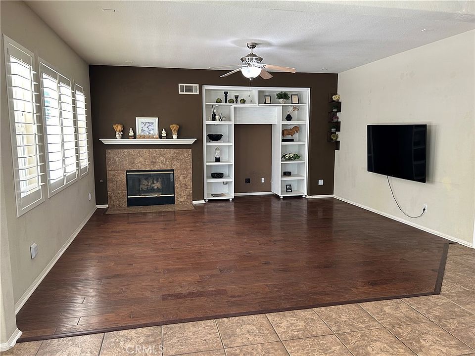 1st image of 28523 Heliotrope Ct #28523
