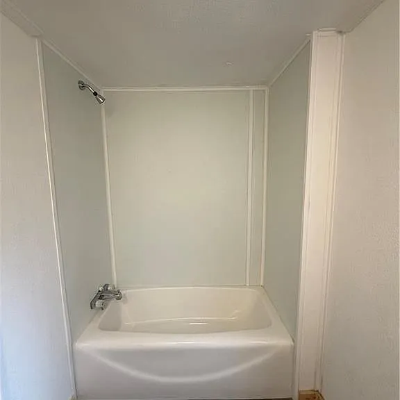1222 White Dr N #E — Photo 13