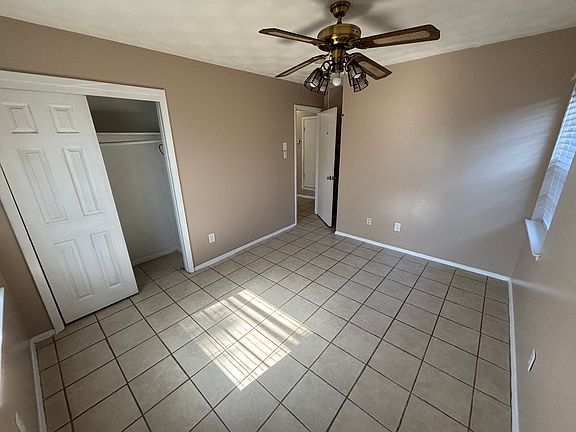 3rd image of 2437 Loyce Dr