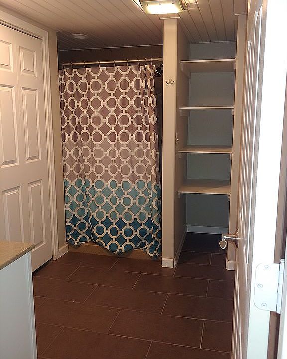 1st image of 612 W 22nd St