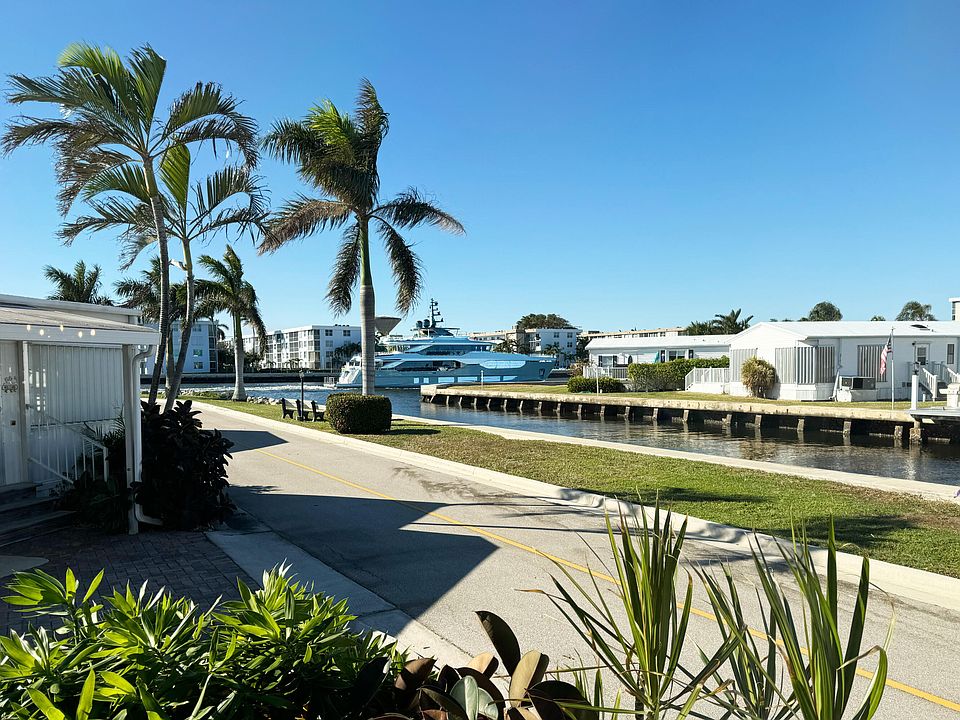 1st image of 208 Flamingo Drive