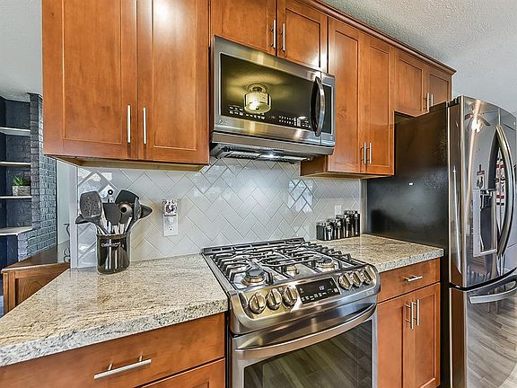 4th image of 10511 Sagepark Ln