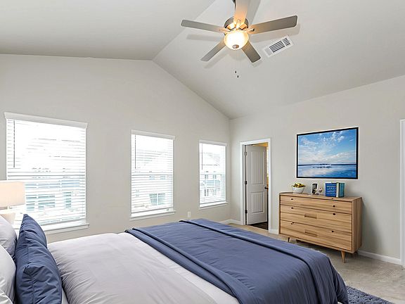 3rd image of 24 Jackson Ct