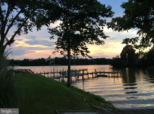 2411 Beach Ave, Baltimore, MD 21221