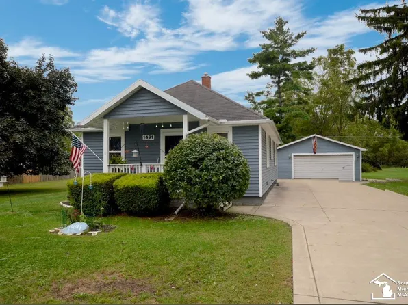 1491 Hendricks Dr, Monroe, MI 48162