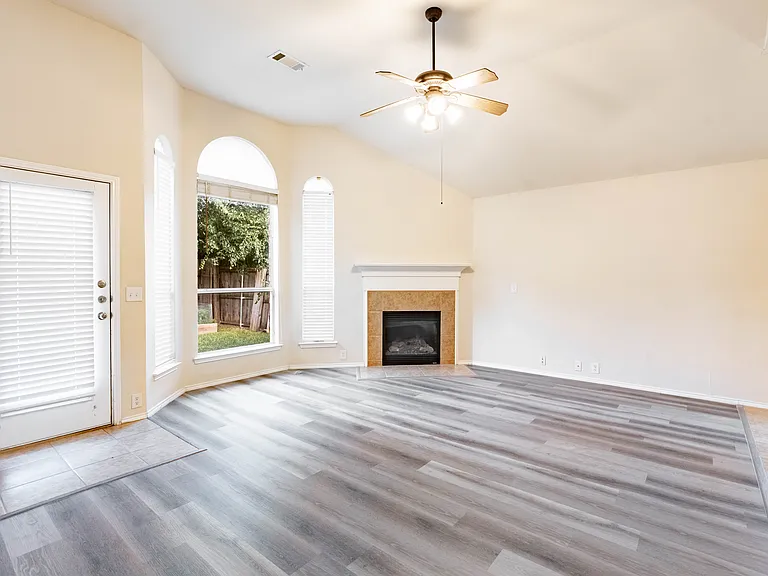 2505 Monroe Dr — Photo 18
