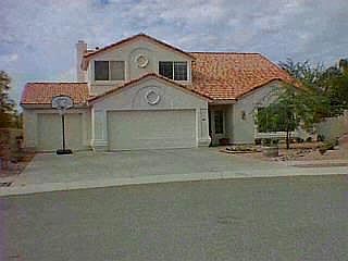 1st image of 981 W Graythorn Pl #0