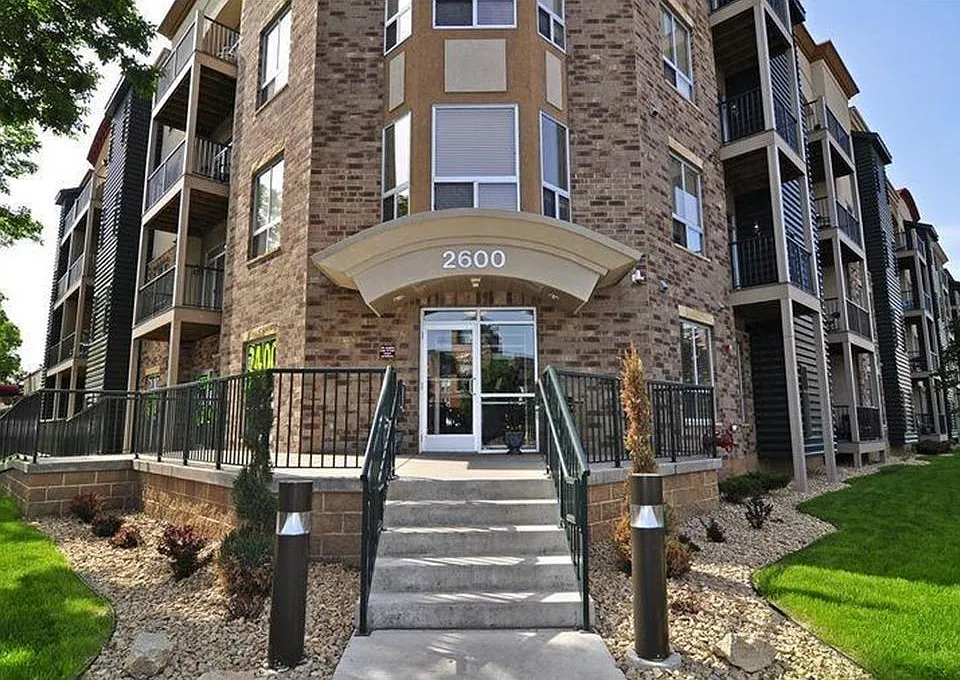 2600 University Ave SE