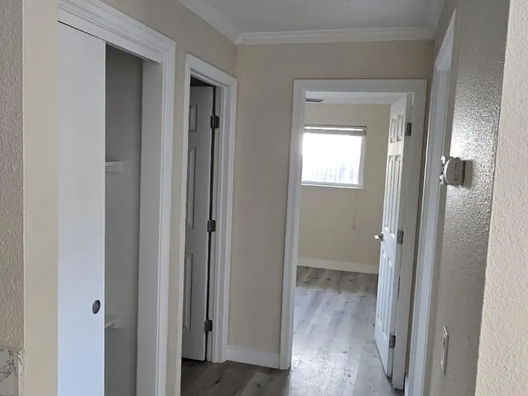 400 Kipps Ln — Photo 6