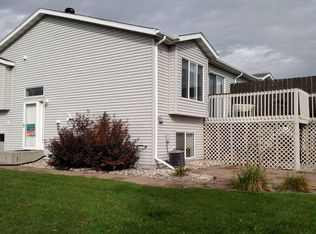 3598 Harrison St S, Fargo, ND 58104
