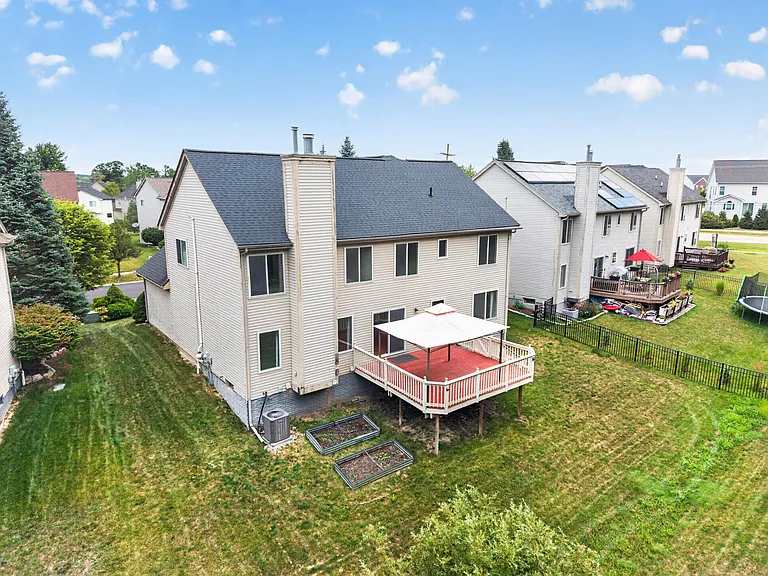 392 Sedgewood Ln — Photo 46