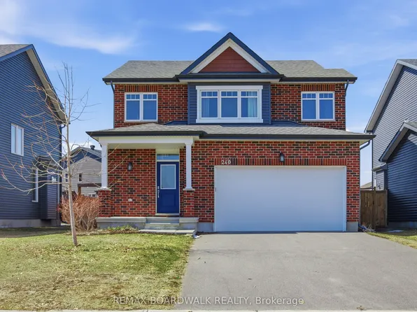 240 Boyd St, Carleton Place, ON K7C 3B5