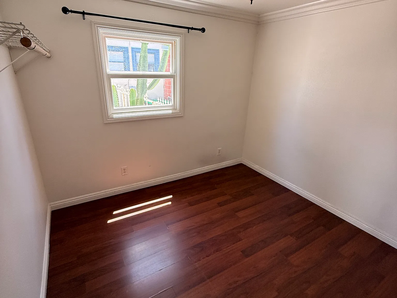 4 bed, 1450 sqft, $4,350 — Photo 3