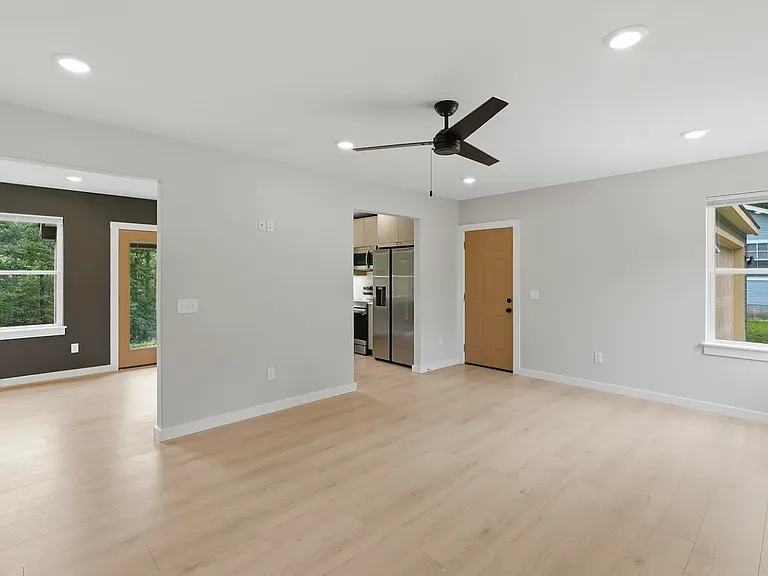 14 Marisco Ln — Photo 5