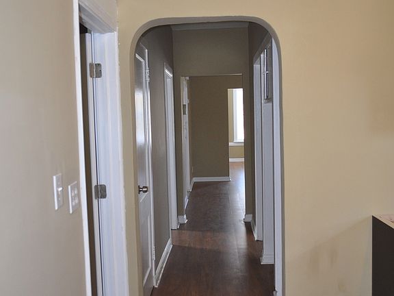 3rd image of 1650 N Kedvale Ave #2