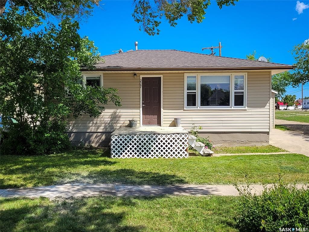 207 7th AVENUE W, Rosetown, SK S0L 2V0 MLS SK944929 Zillow