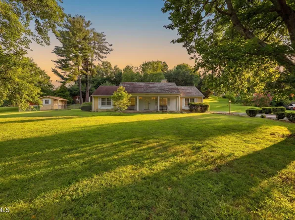 4520 Orebank Rd, Kingsport, TN 37664