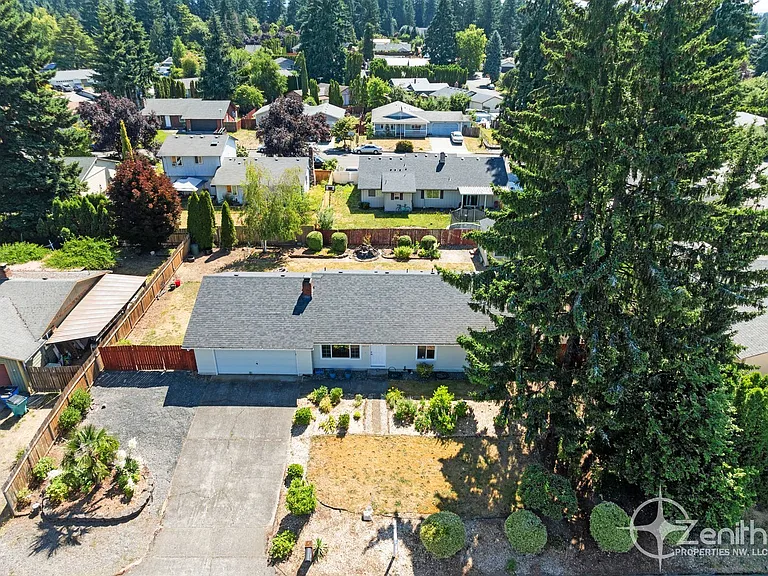 4213 NE 139th Ave — Photo 31