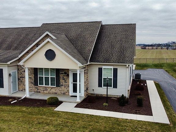 2nd image of 160 Dolomite Dr Unit 12B