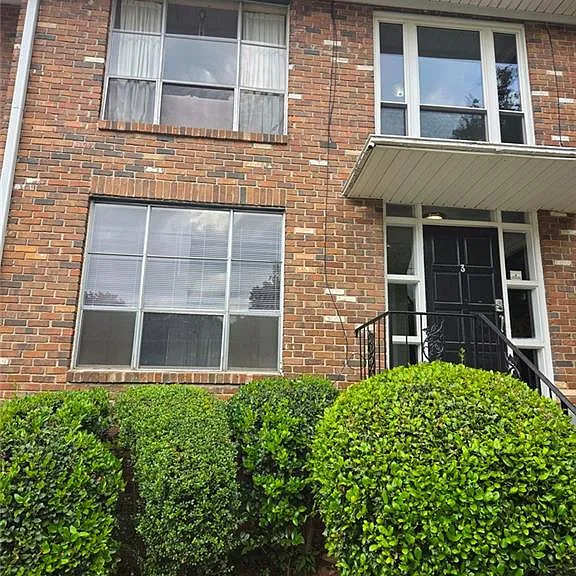 510 Coventry Rd #3A — Photo 2